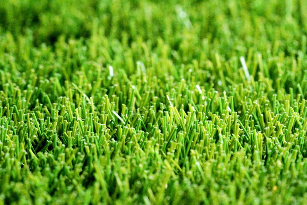 Lincs Artifical Grass pic 1